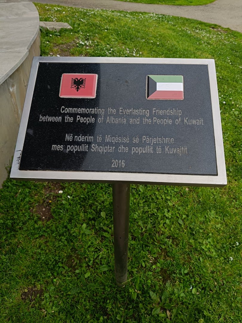 Friendship Monument photo 3