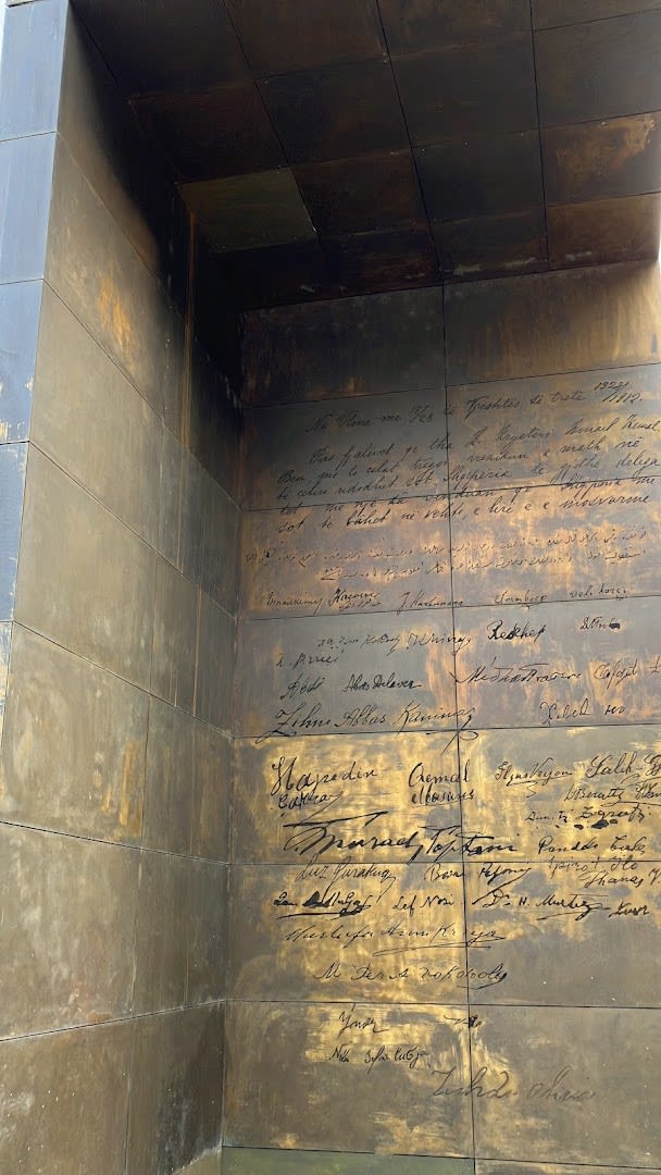 Independence Memorial photo 3