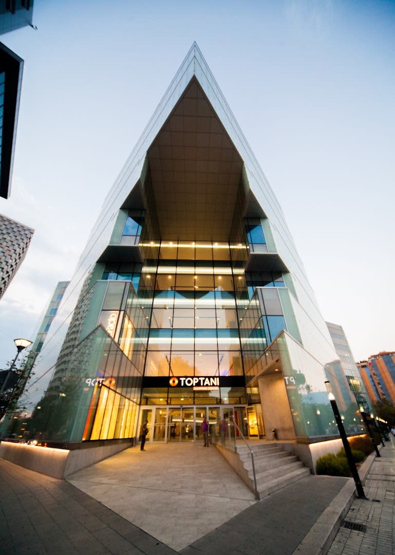 Toptani Shopping Center photo 2
