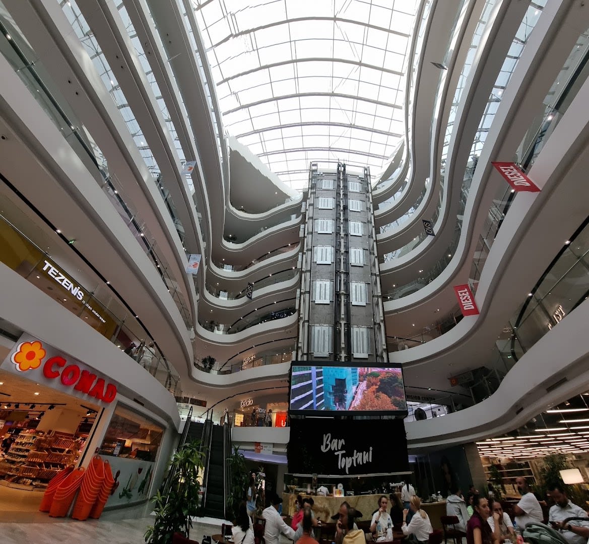 Toptani Shopping Center photo 4