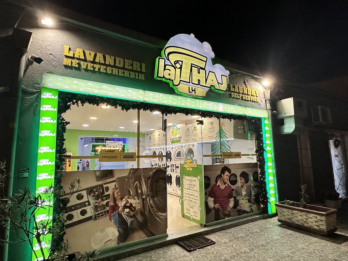 Laj Thaj Self-Service Laundry photo 4