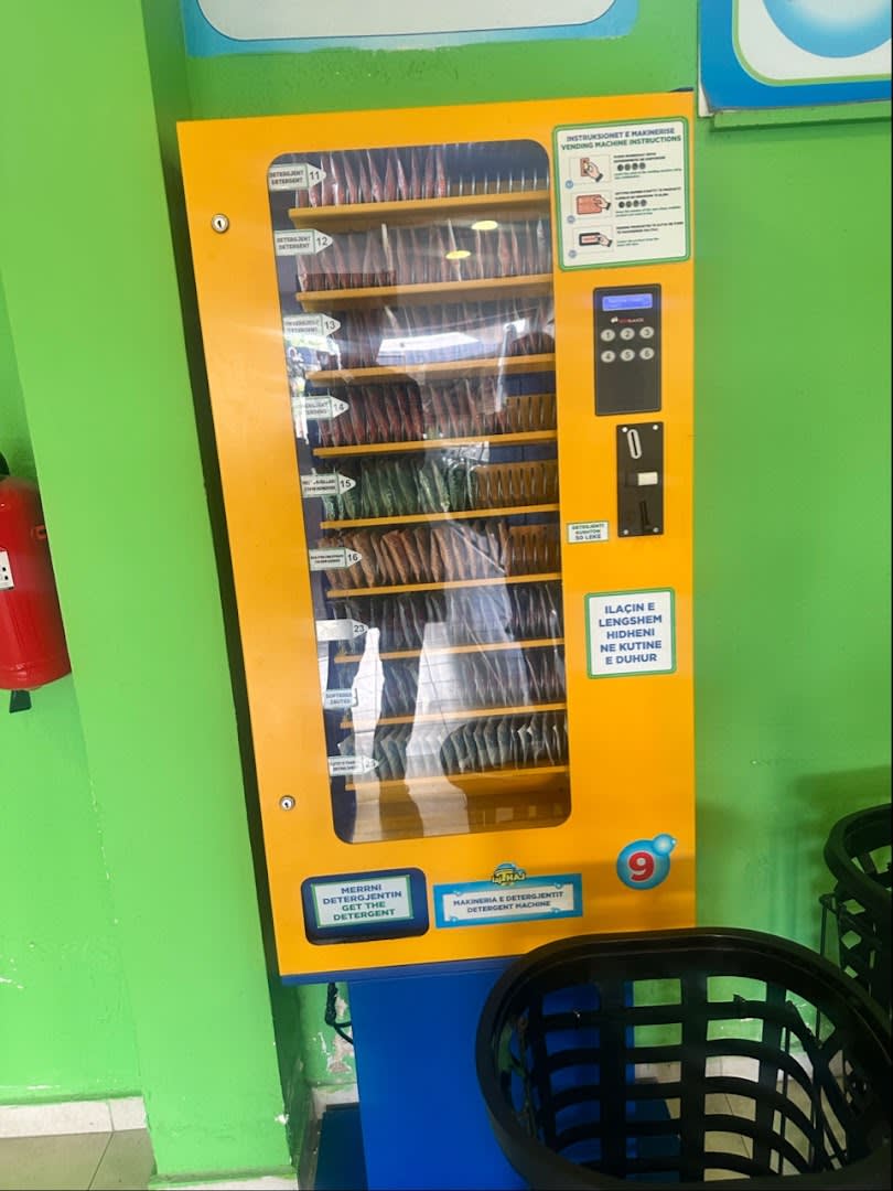 Laj Thaj Self-Service Laundry 2 photo 3