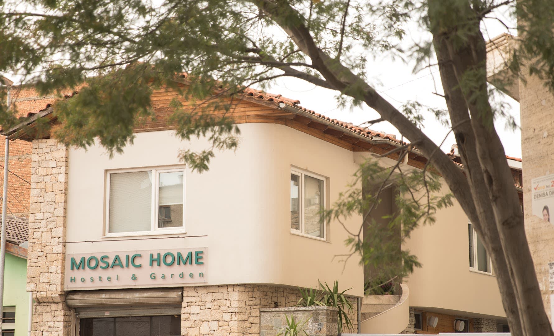 Mosaic Home Hostel photo 4