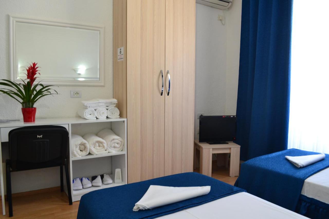 Tirana Central Guesthouse photo 4