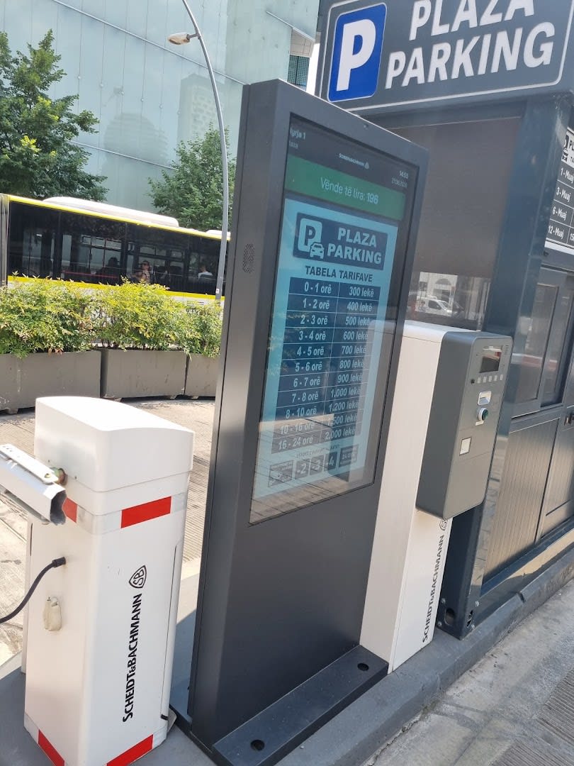 Parking Plaza photo 3