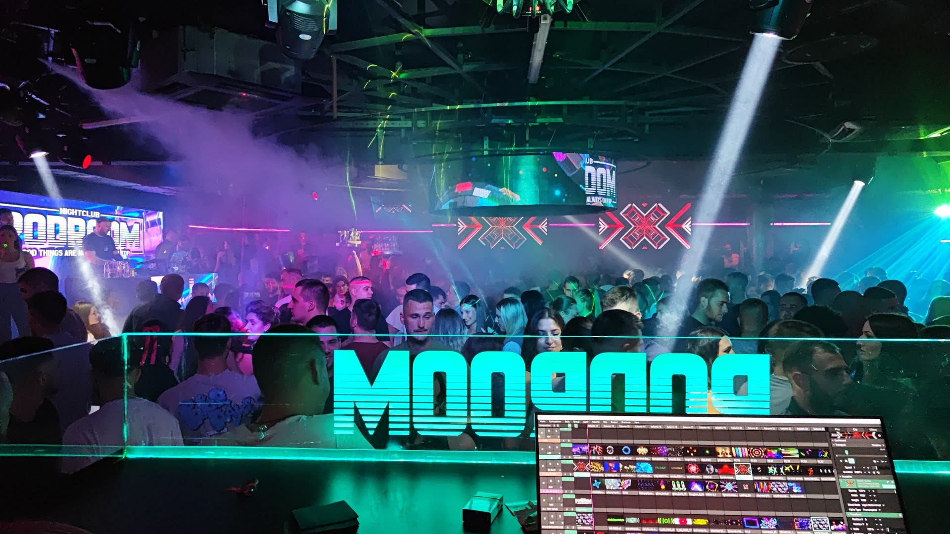 Podroom Night Club photo 3