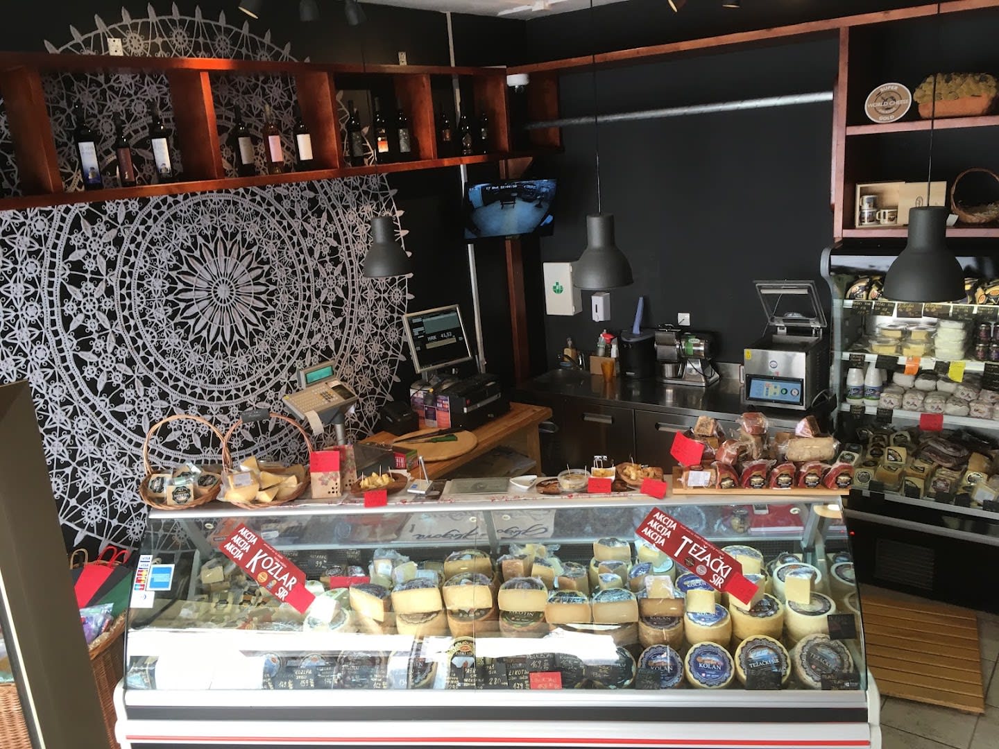 Gligora Cheese and Deli photo 1