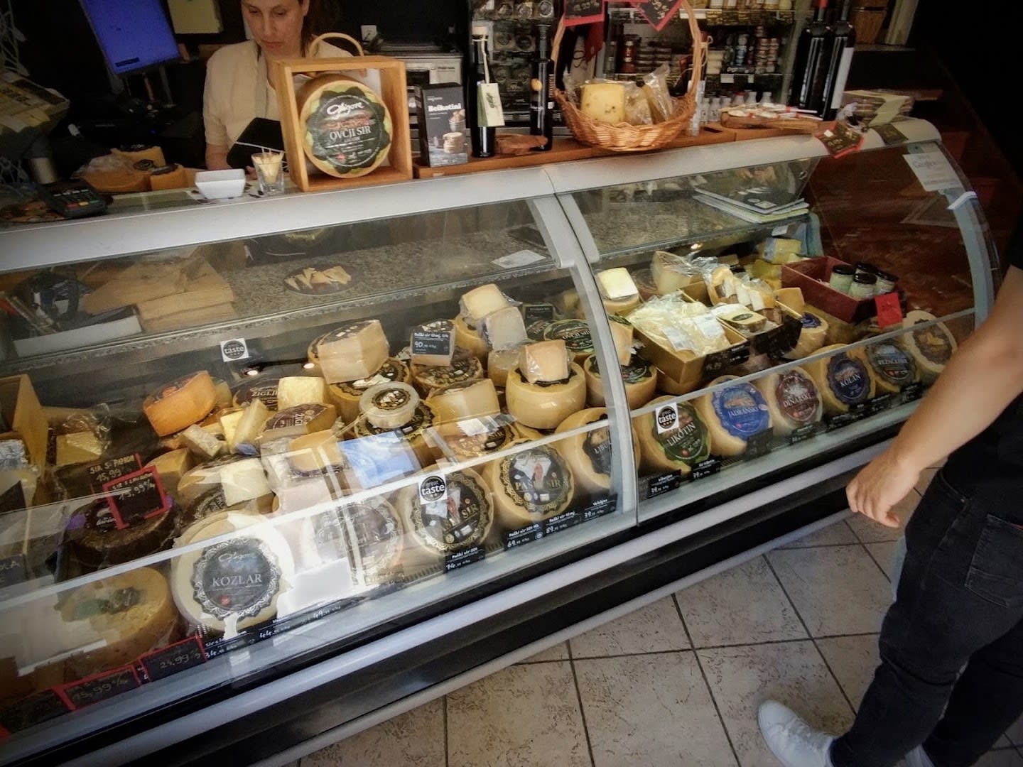 Gligora Cheese and Deli photo 4