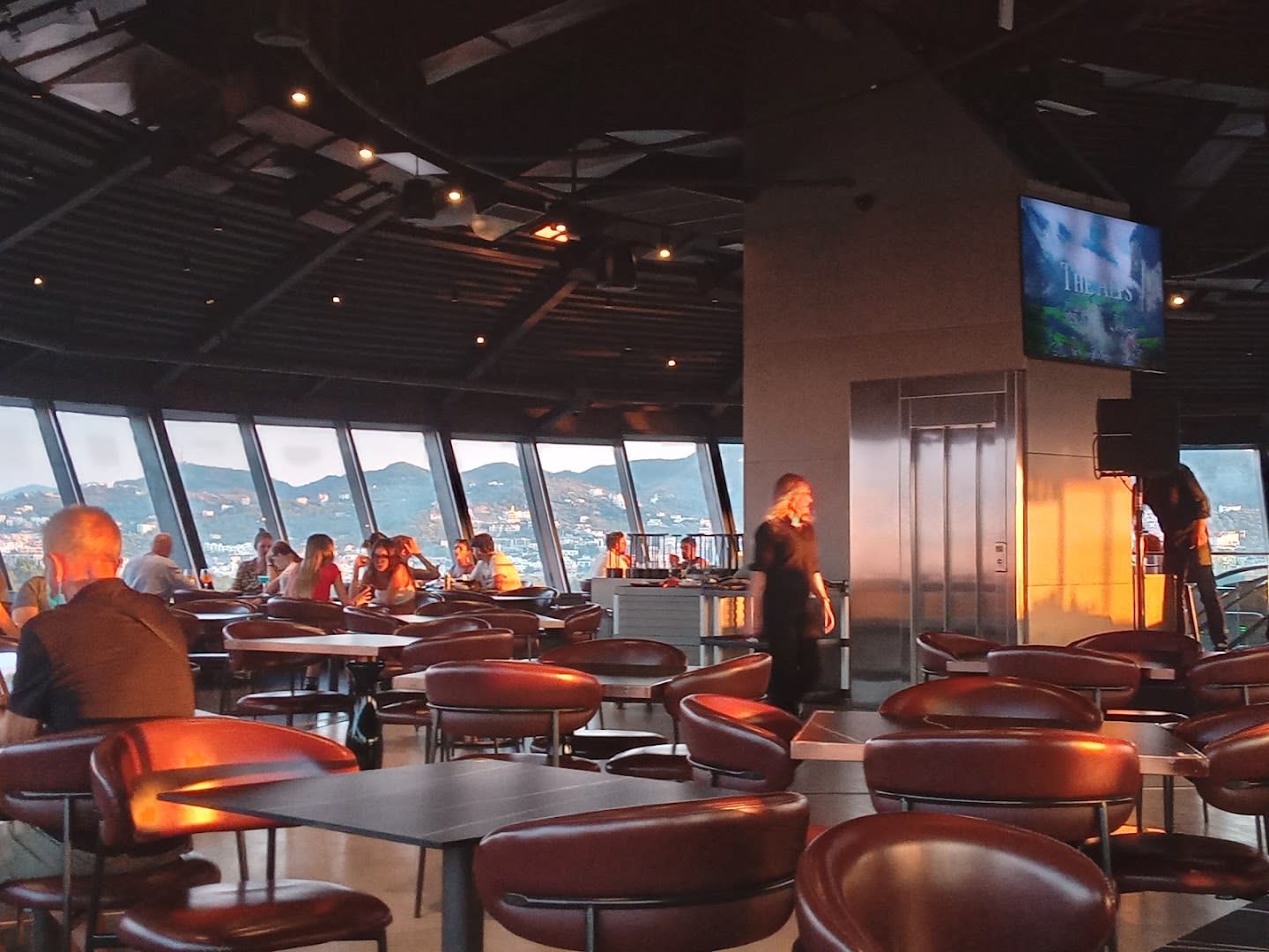 Sky Club photo 2