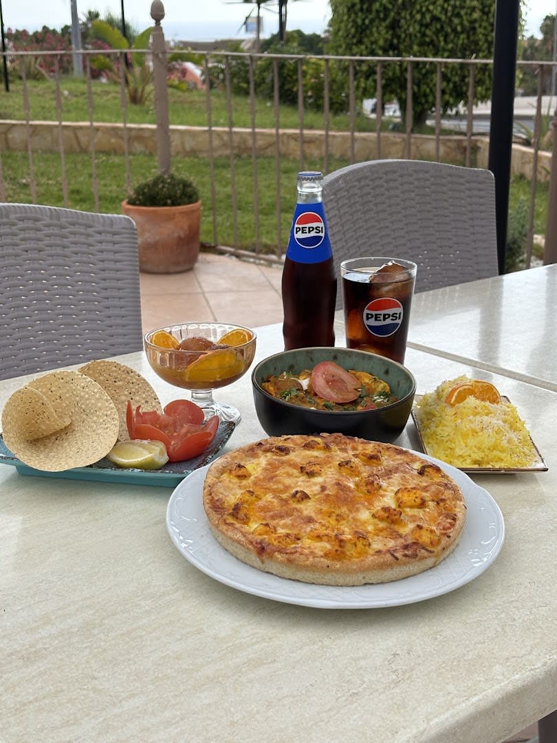 Roys Pizza & Indian Restaurant photo 2