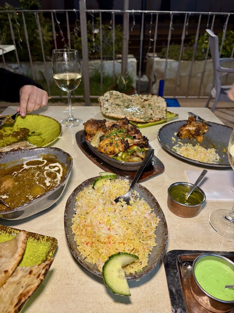 Roys Pizza & Indian Restaurant photo 4