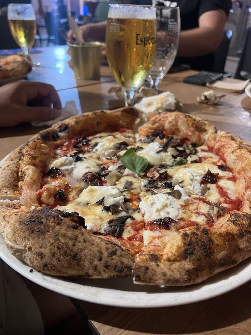 400 Grados Pizzería Napolitana / Hamburguesería photo 2