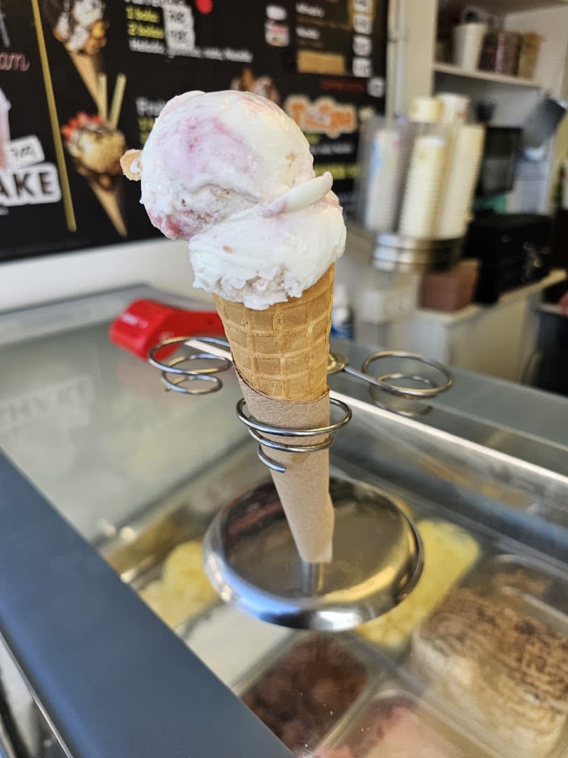 Alfredo’s Gelatos photo 3