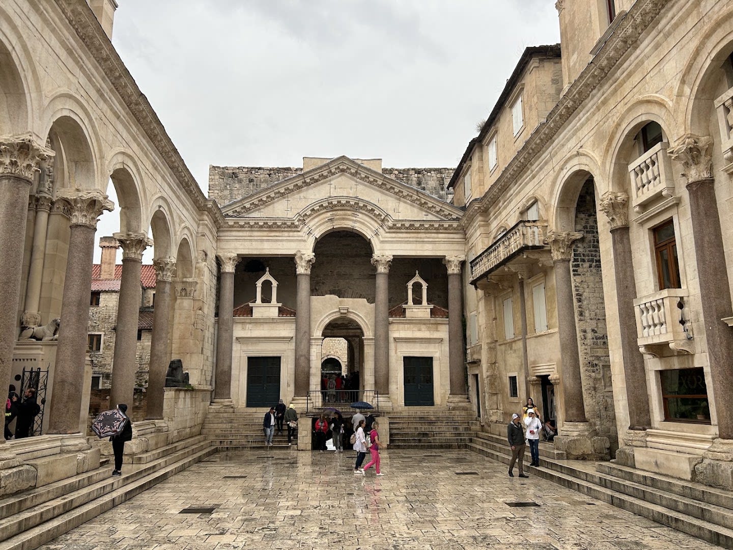 Vestibul photo 2