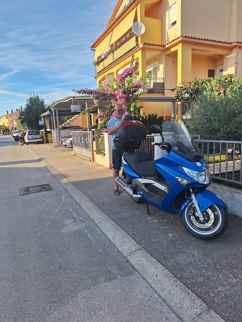 Rent a Scooter & Car Fažana photo 4