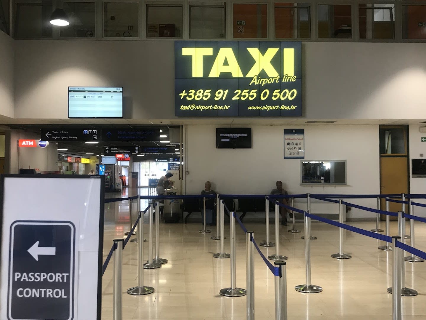 Airport-Line Pula photo 2