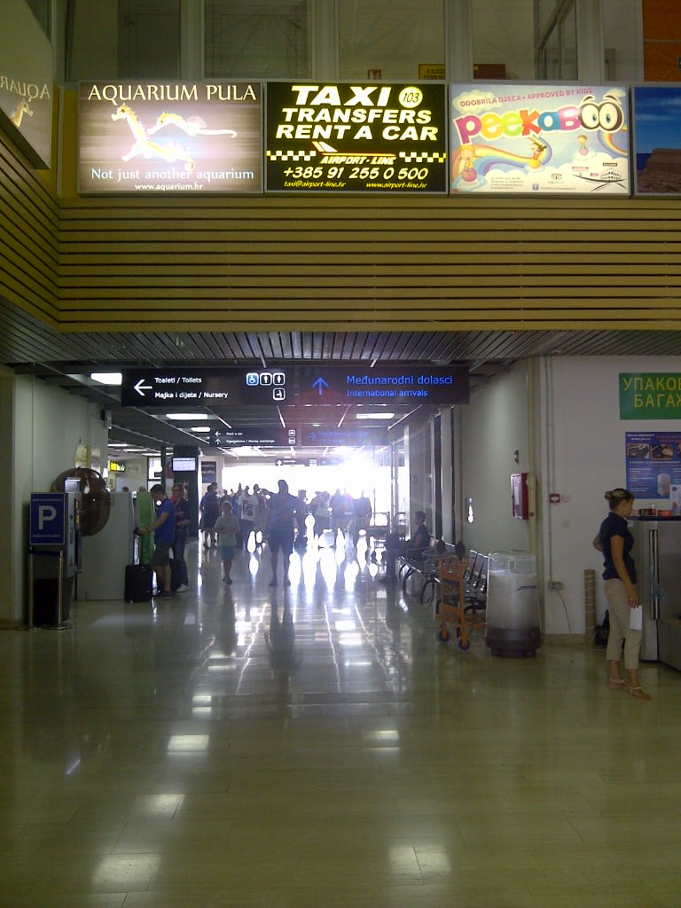 Airport-Line Pula photo 4