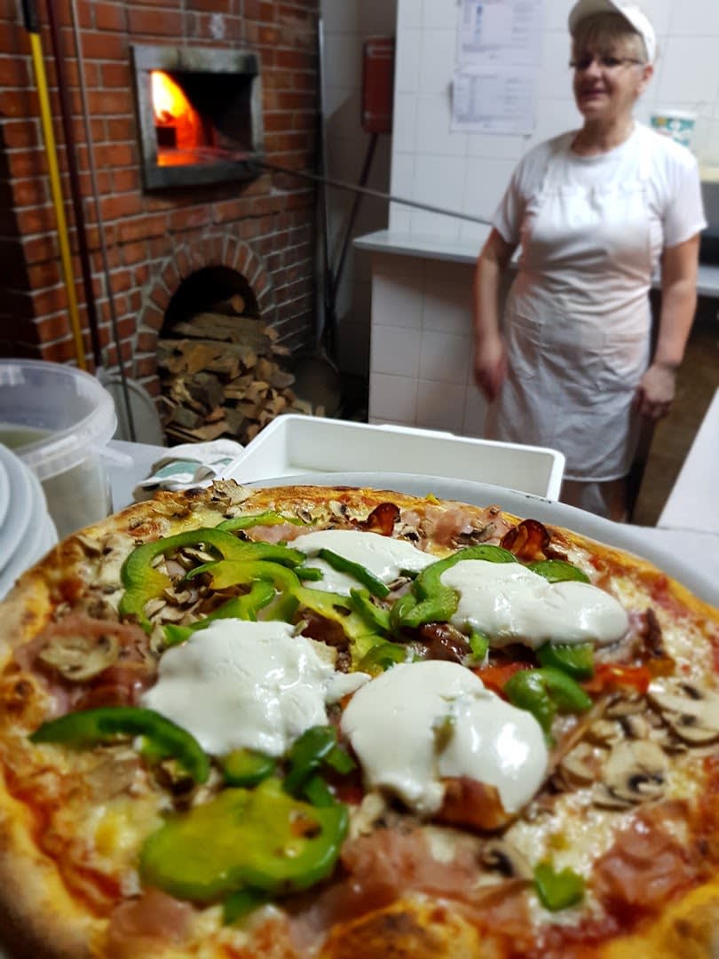 Pizzeria Jupiter photo 2