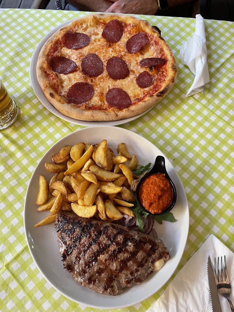 Pizzeria Jupiter photo 3