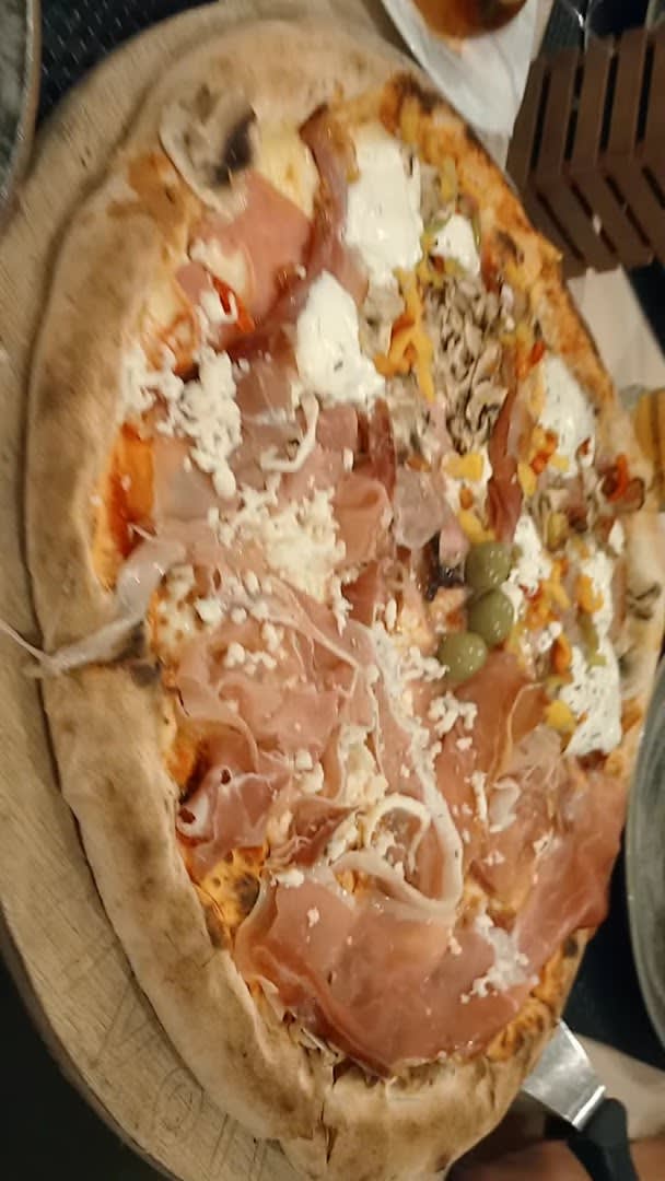 Pizzeria Tivoli photo 1