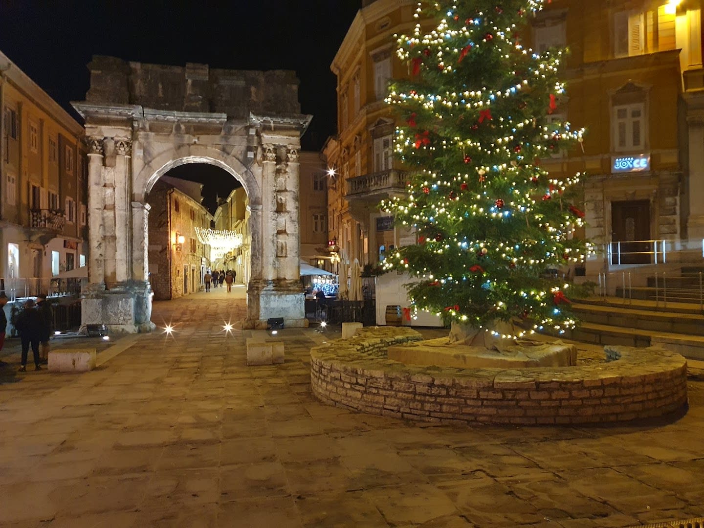 Arch of the Sergii photo 4