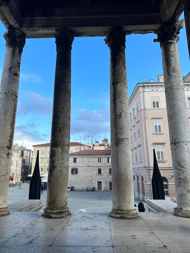 Temple of Augustus photo 3