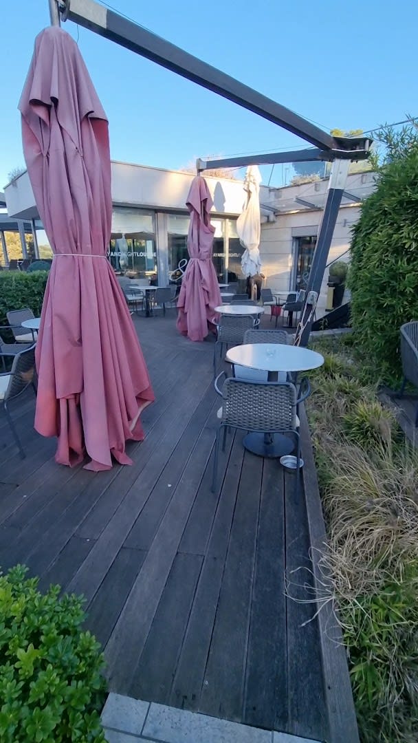 E&D Lounge photo 1