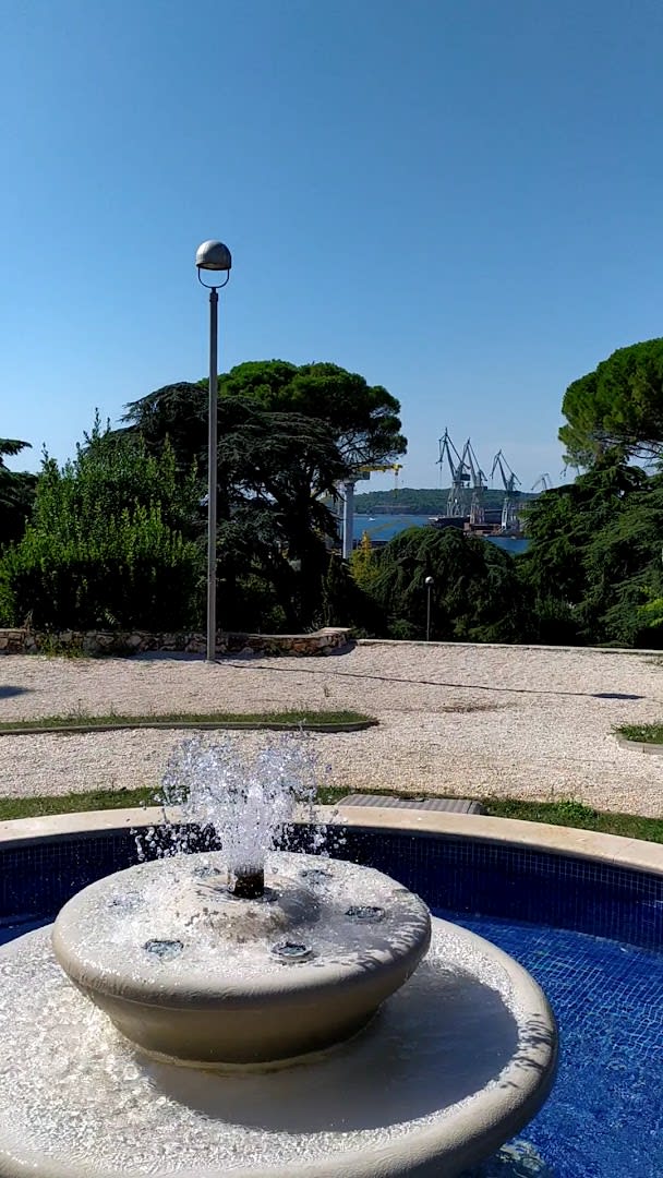 Monte Zaro Park photo 1