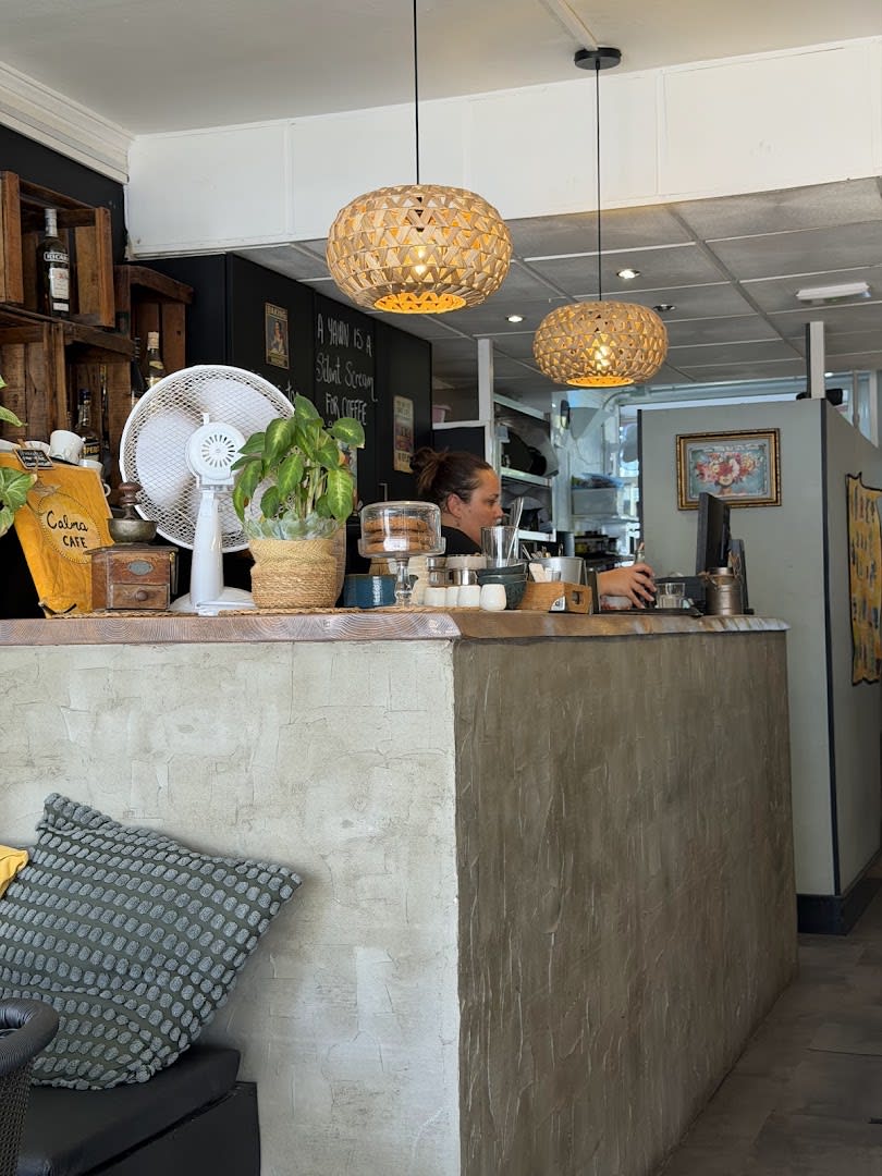 Calma Café photo 2