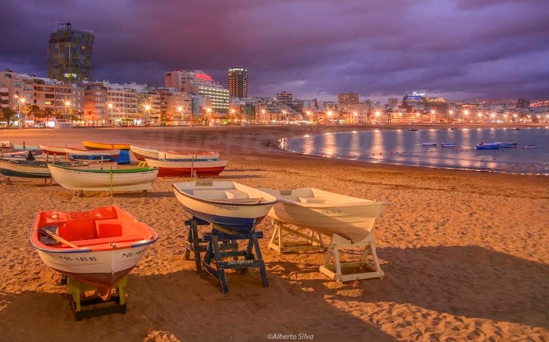 Playa de Las Canteras photo 2