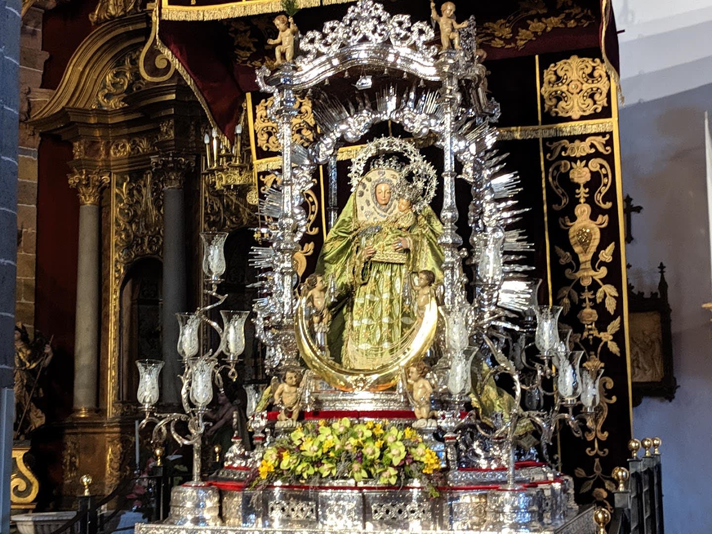 Basílica de Nuestra Señora del Pino photo 3