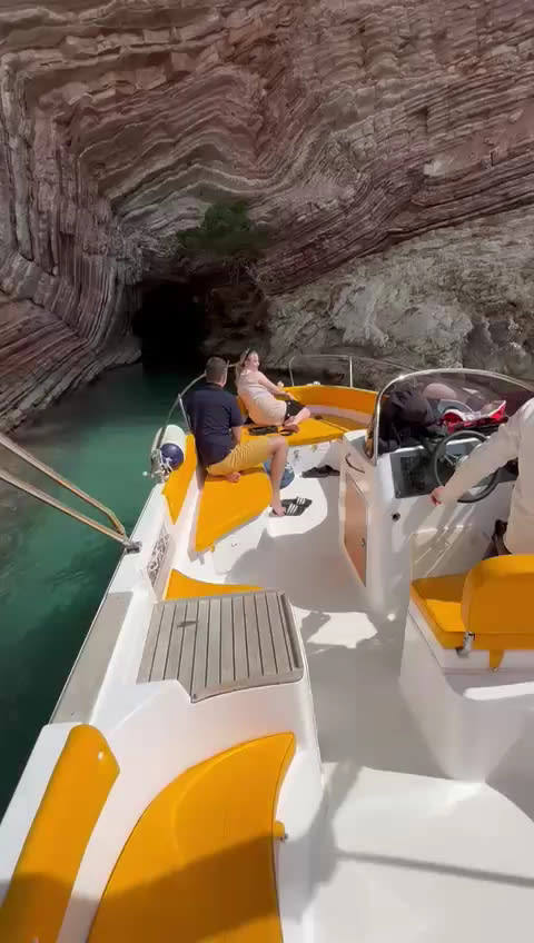 SeaSun Boat Tours Ksamil photo 1