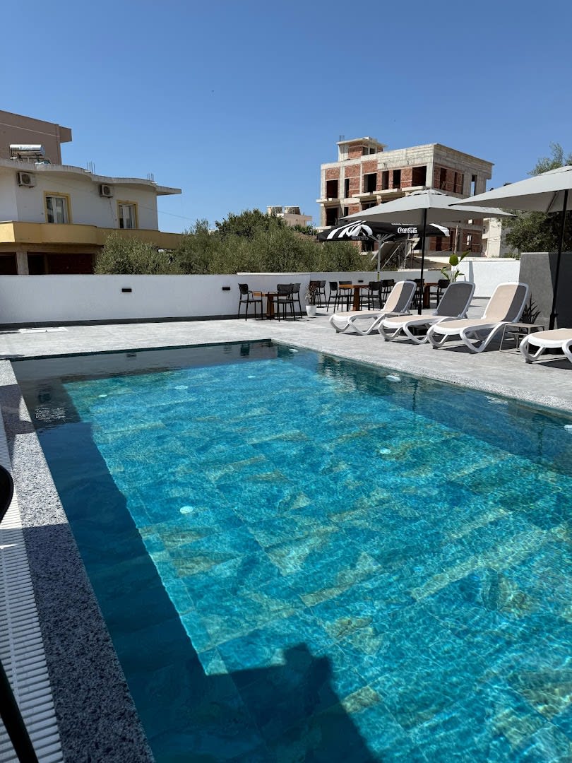 Blue Pool Bar & Caffe photo 2