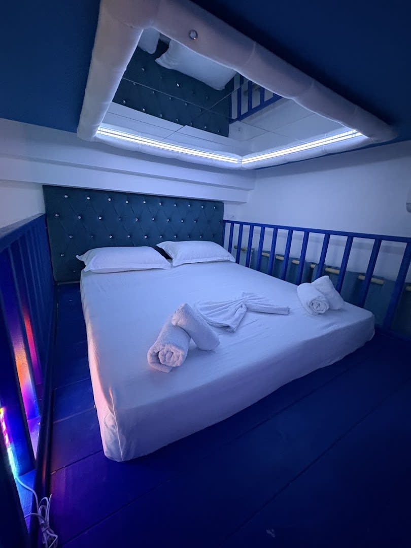 Romance Apartments photo 2