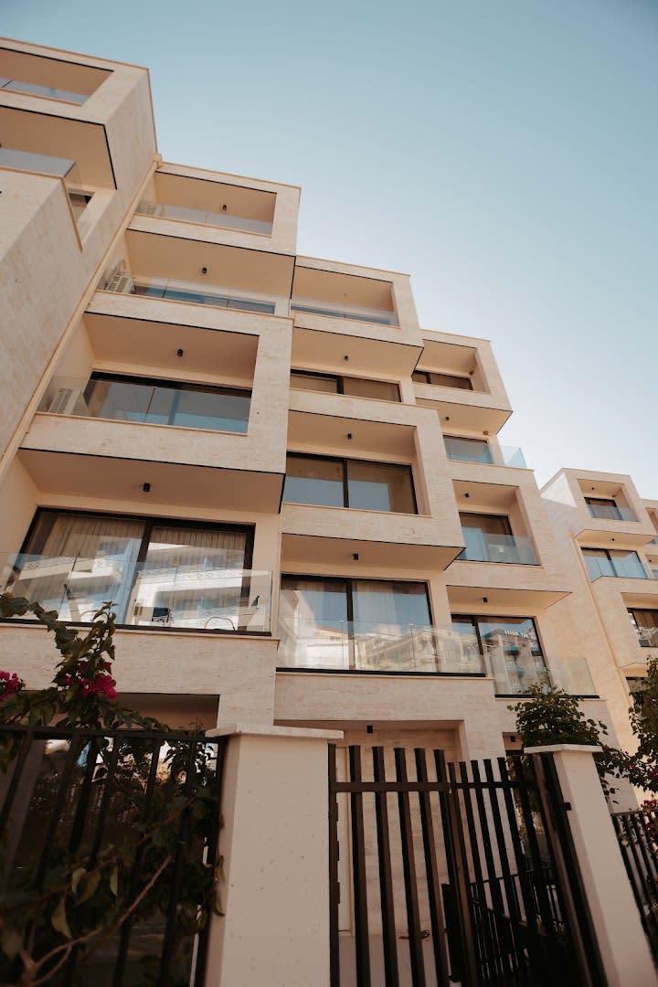 Sevens Luxury Apartments photo 4