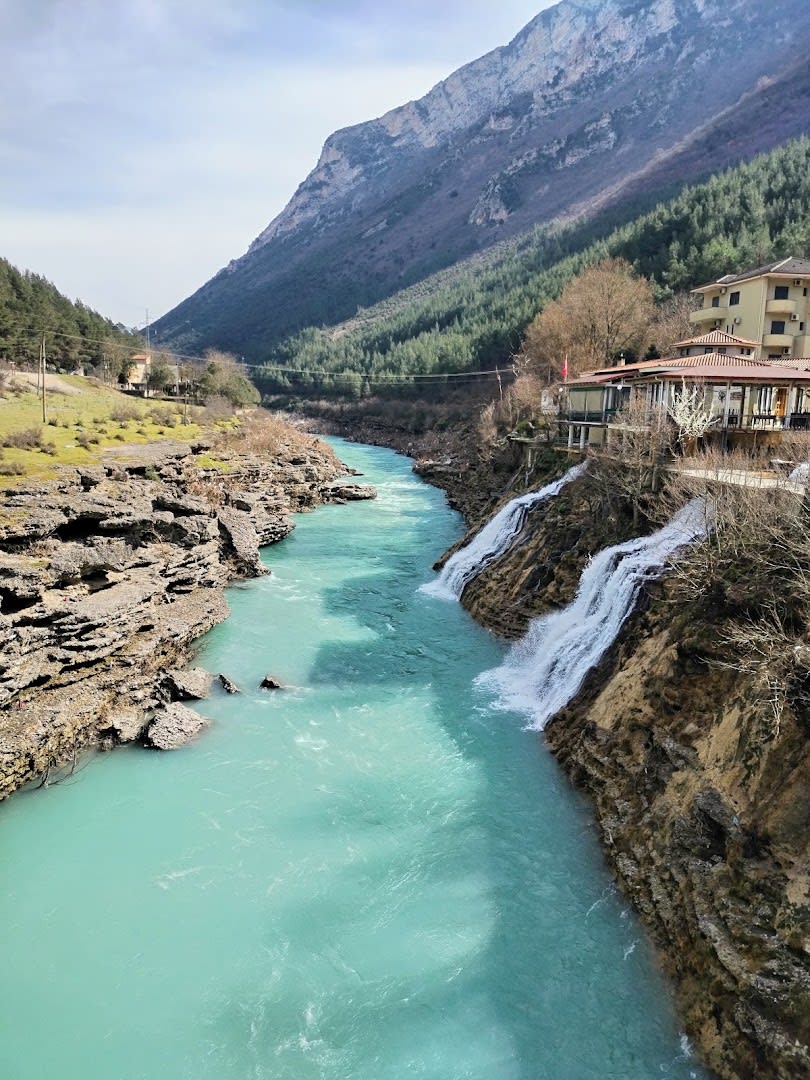 Albania Minivans Tours photo 4