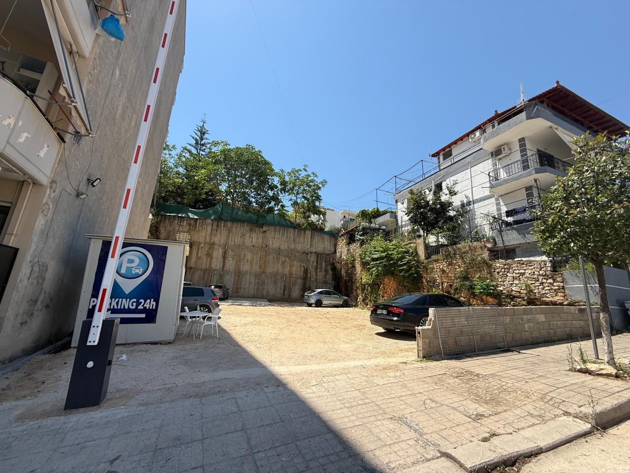 Saranda Parking photo 1