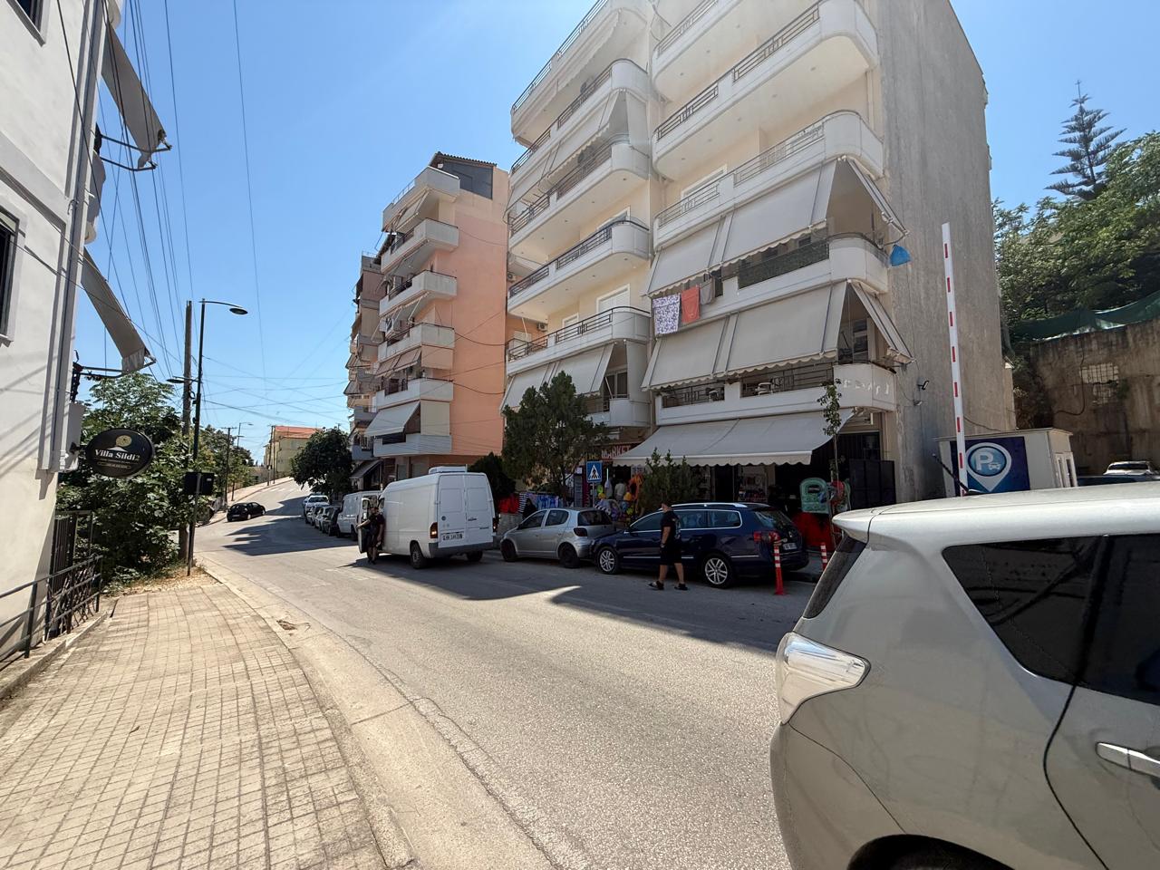 Saranda Parking photo 4