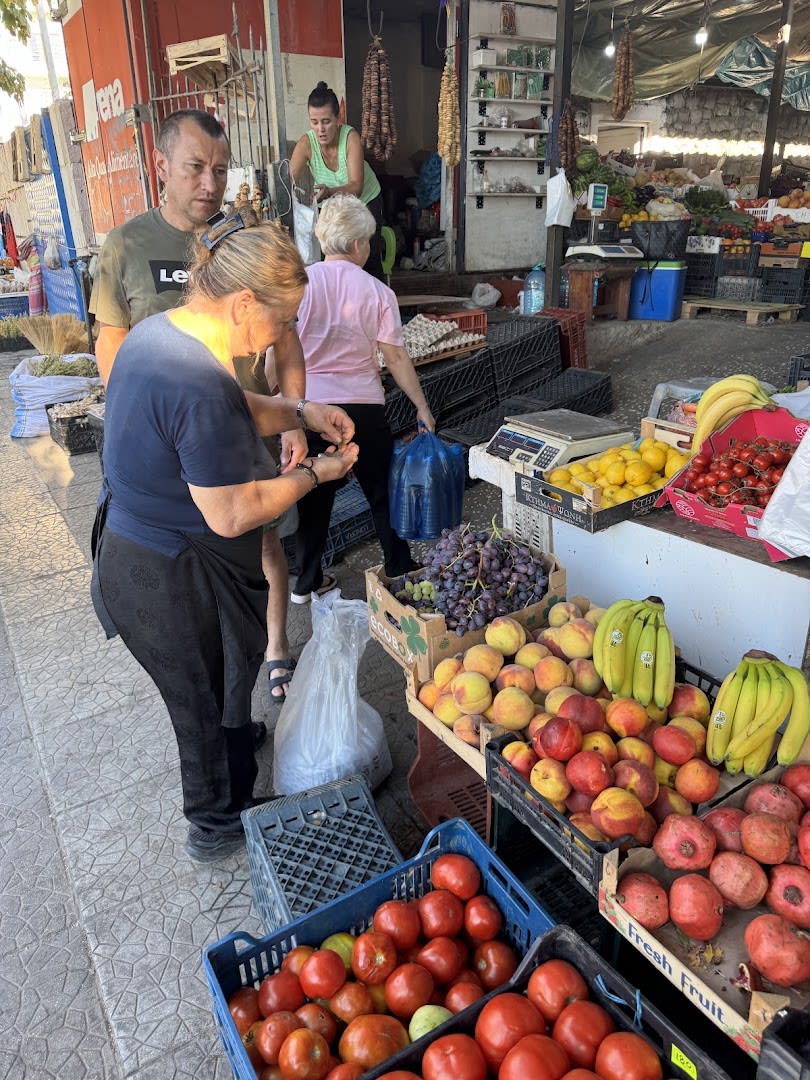 Saranda Town Market photo 3