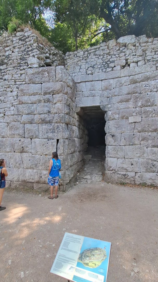 Lake Gate of Butrint photo 1