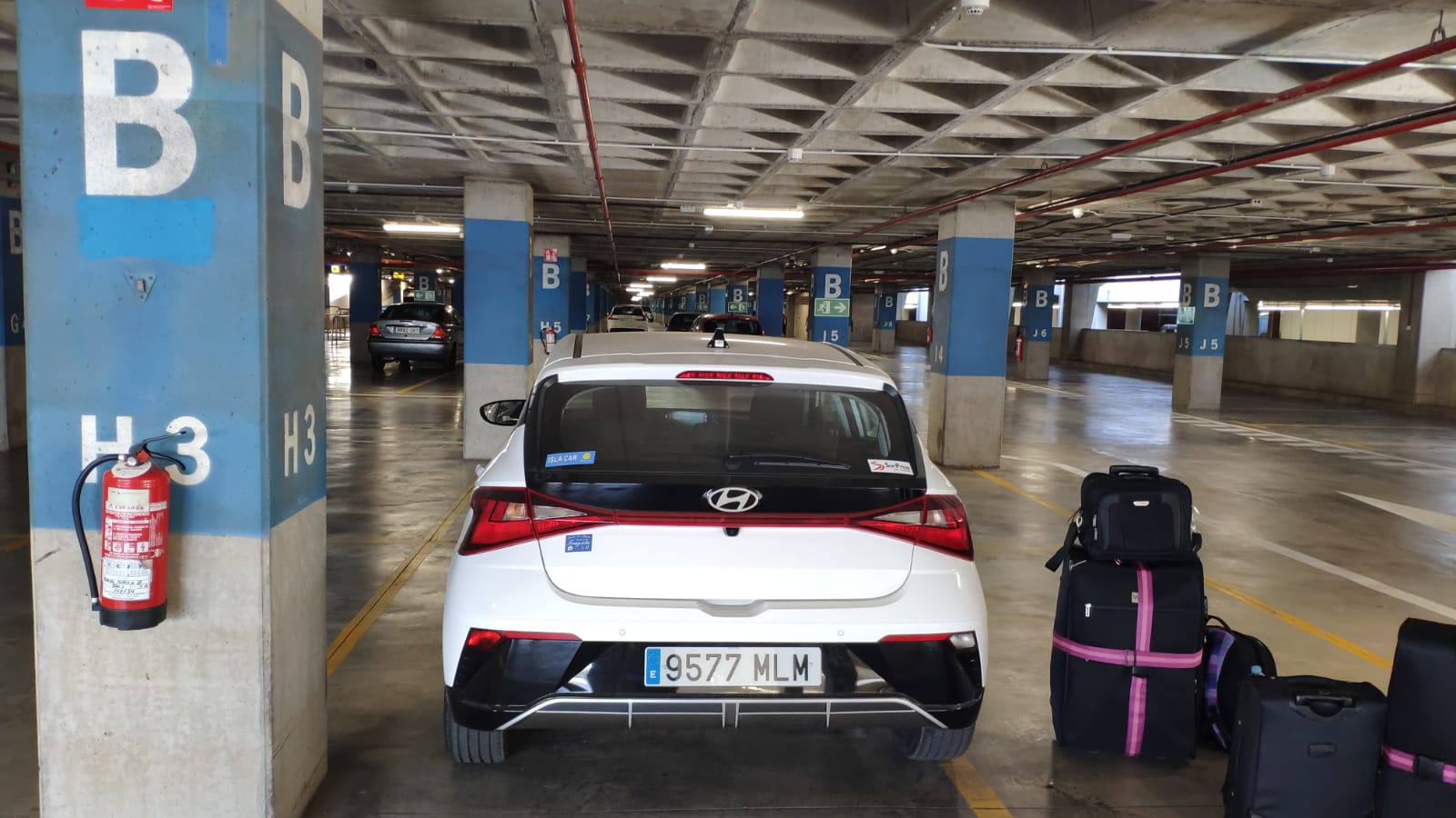 Isla Car photo 3