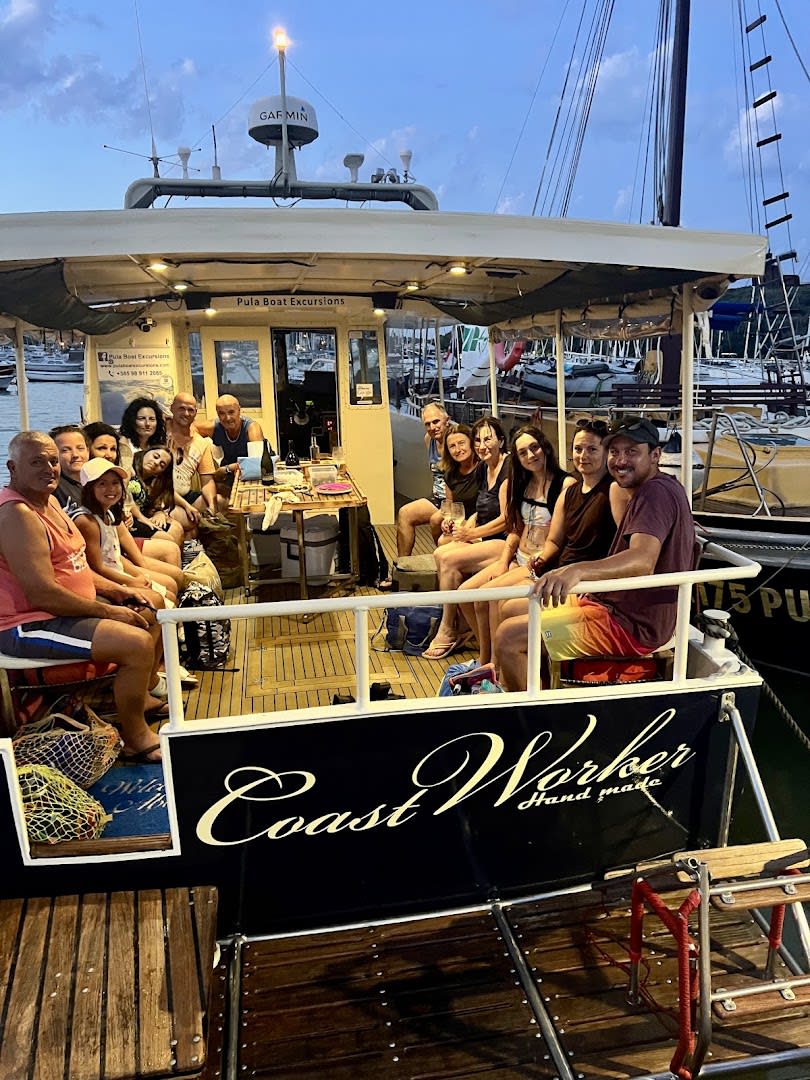 Pula Boat Excursions photo 4