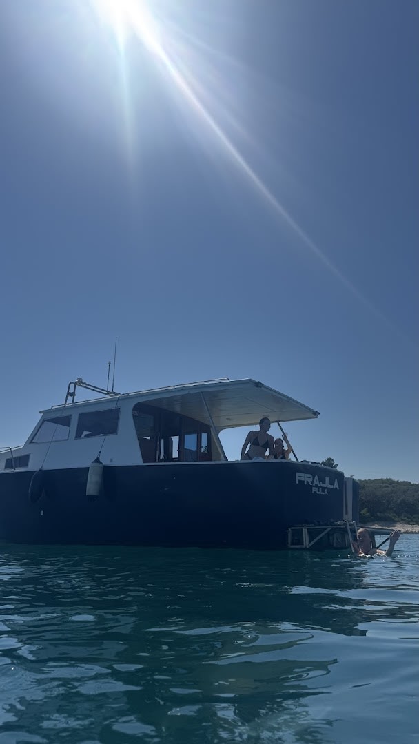 Pula Boat Tours photo 1