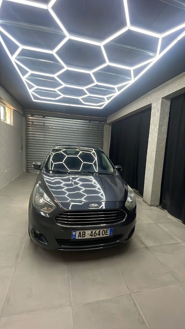 Kroi Rent Car Tirana Airport photo 4