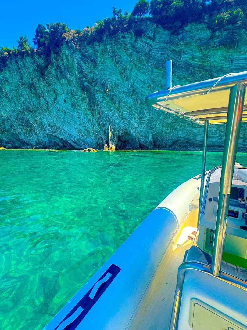 El Niño Boat Tours photo 3