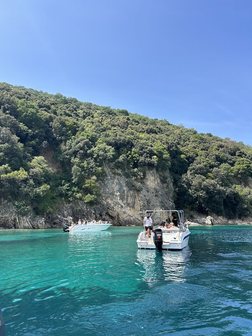 Santi Boat Saranda photo 2