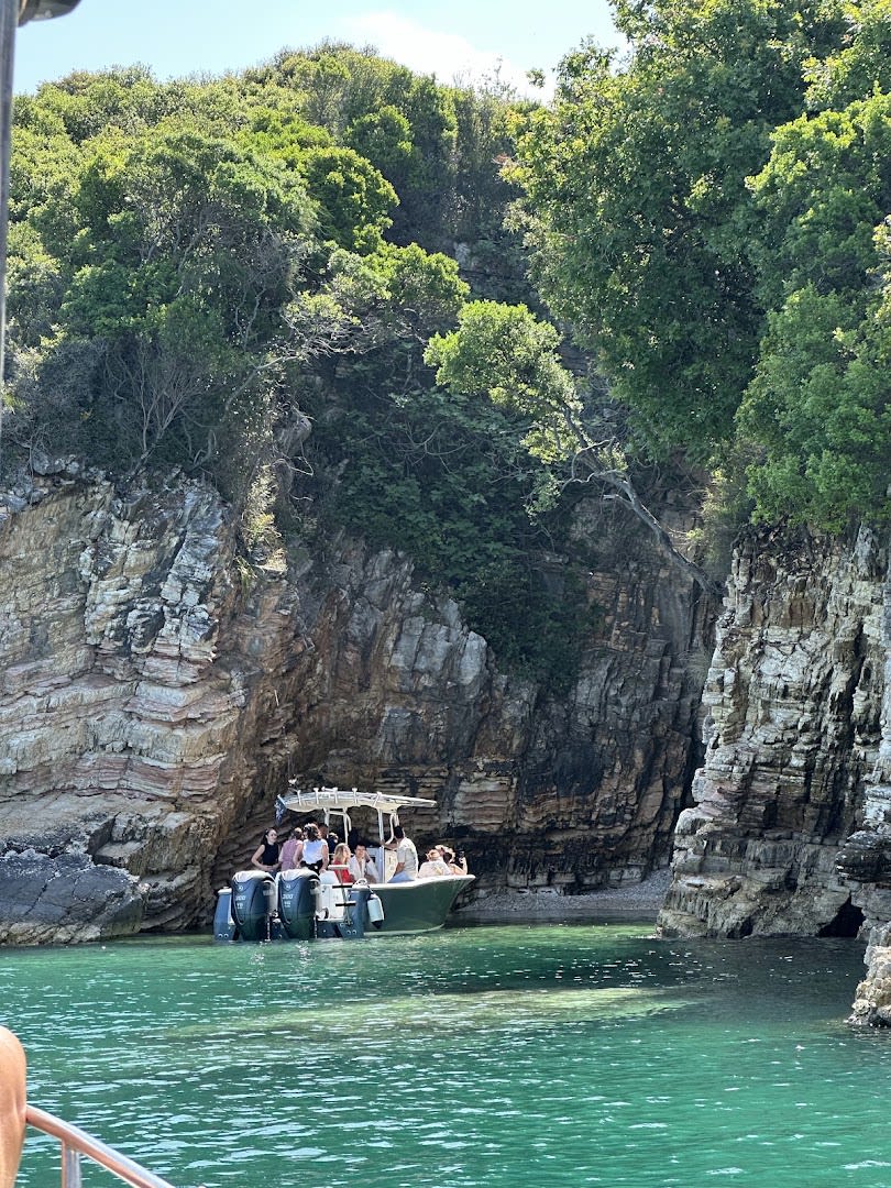 Ajla Boat photo 2