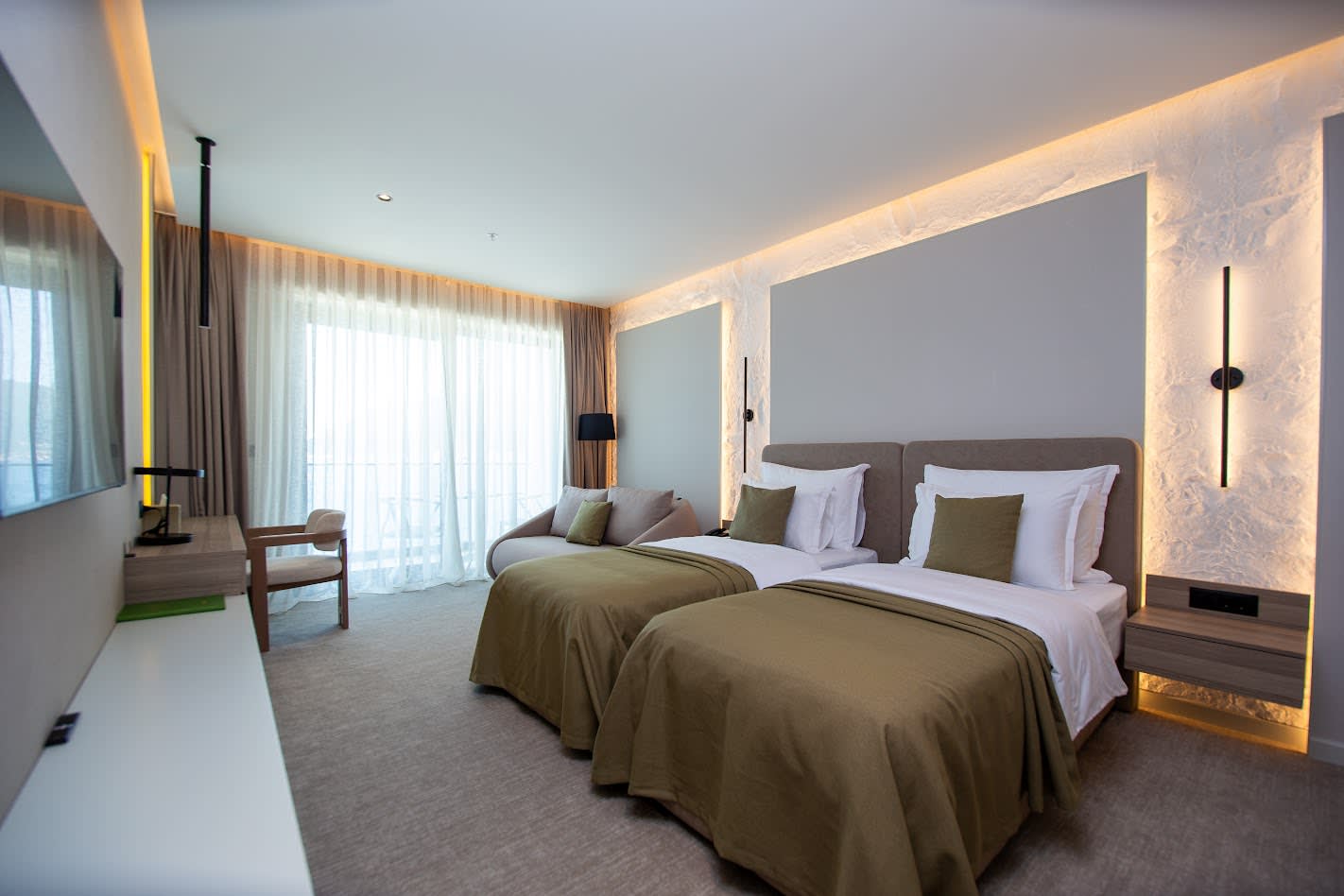 Ollie’s Hotel photo 2