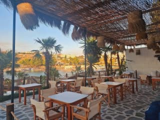 Orange Beach Club Ksamil