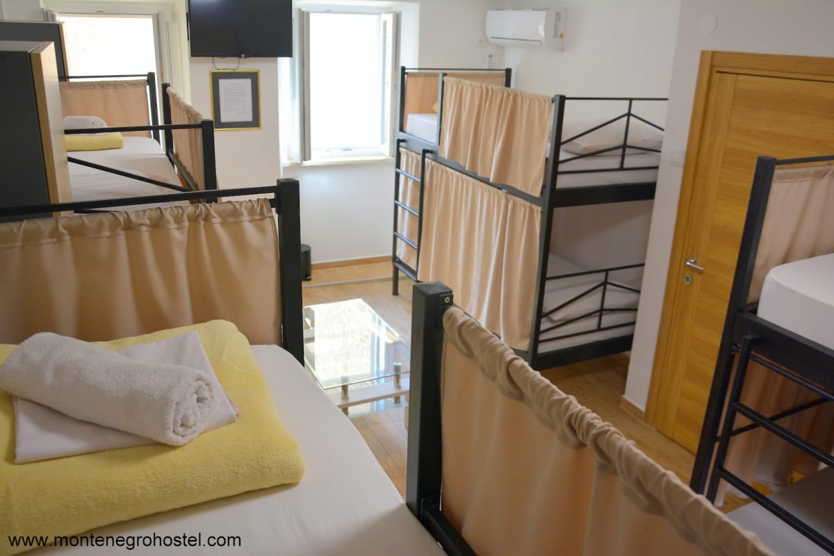 Montenegro Backpackers Home Budva photo 3